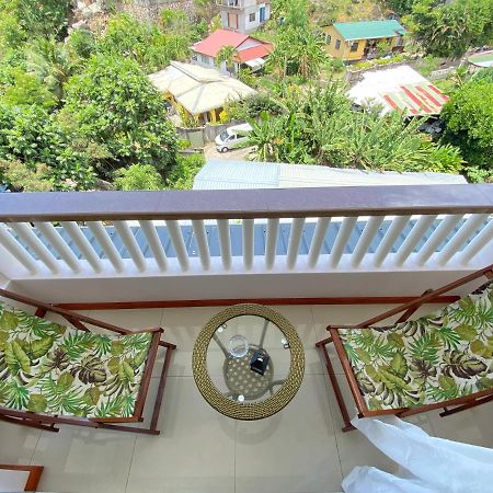 Dusk To Dawn Villa Виктория Екстериор снимка